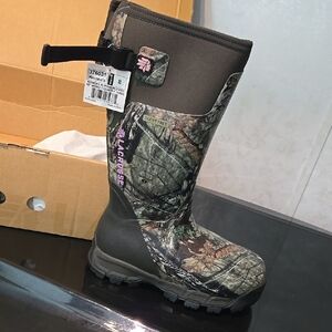LaCrosse Women's Camouflage Boots